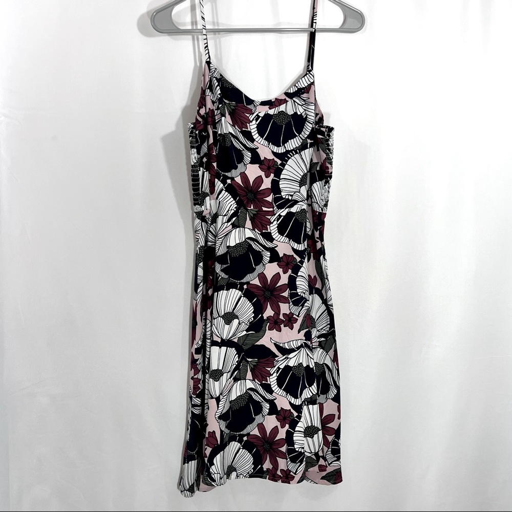 Loft dress size 4, black and red wine, elastic on the back,